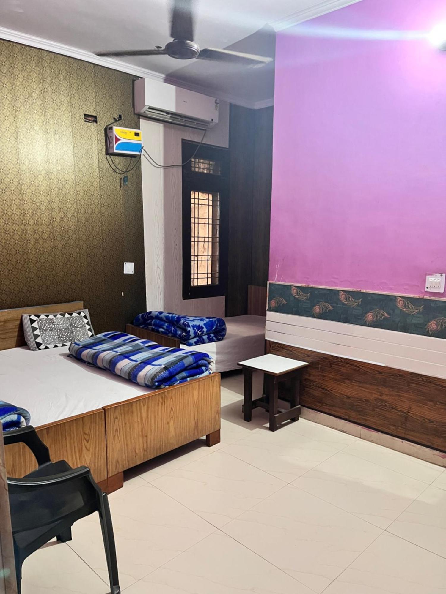Hotel Pushpanjali Haldwāni Exterior foto